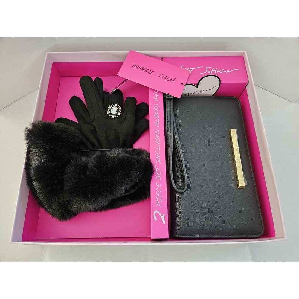 Betsey Johnson Cameo Gloves And Large Wristlet Gift Set Faux Suede And Fur Black